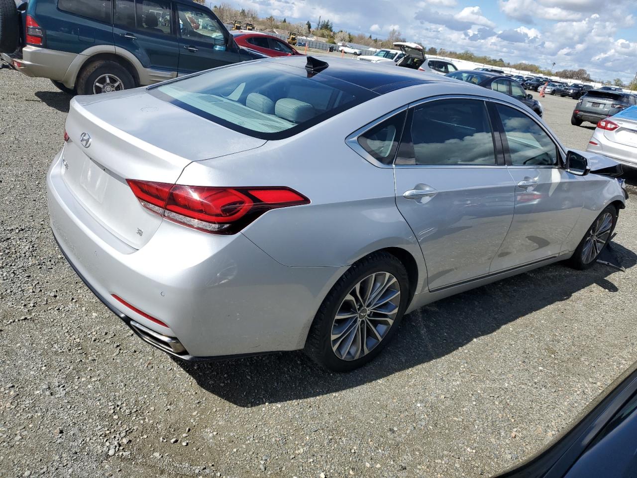 2015 Hyundai Genesis VIN KMHGN4JEXFU047955 Copart auction photo, front end damage thumbnail 3