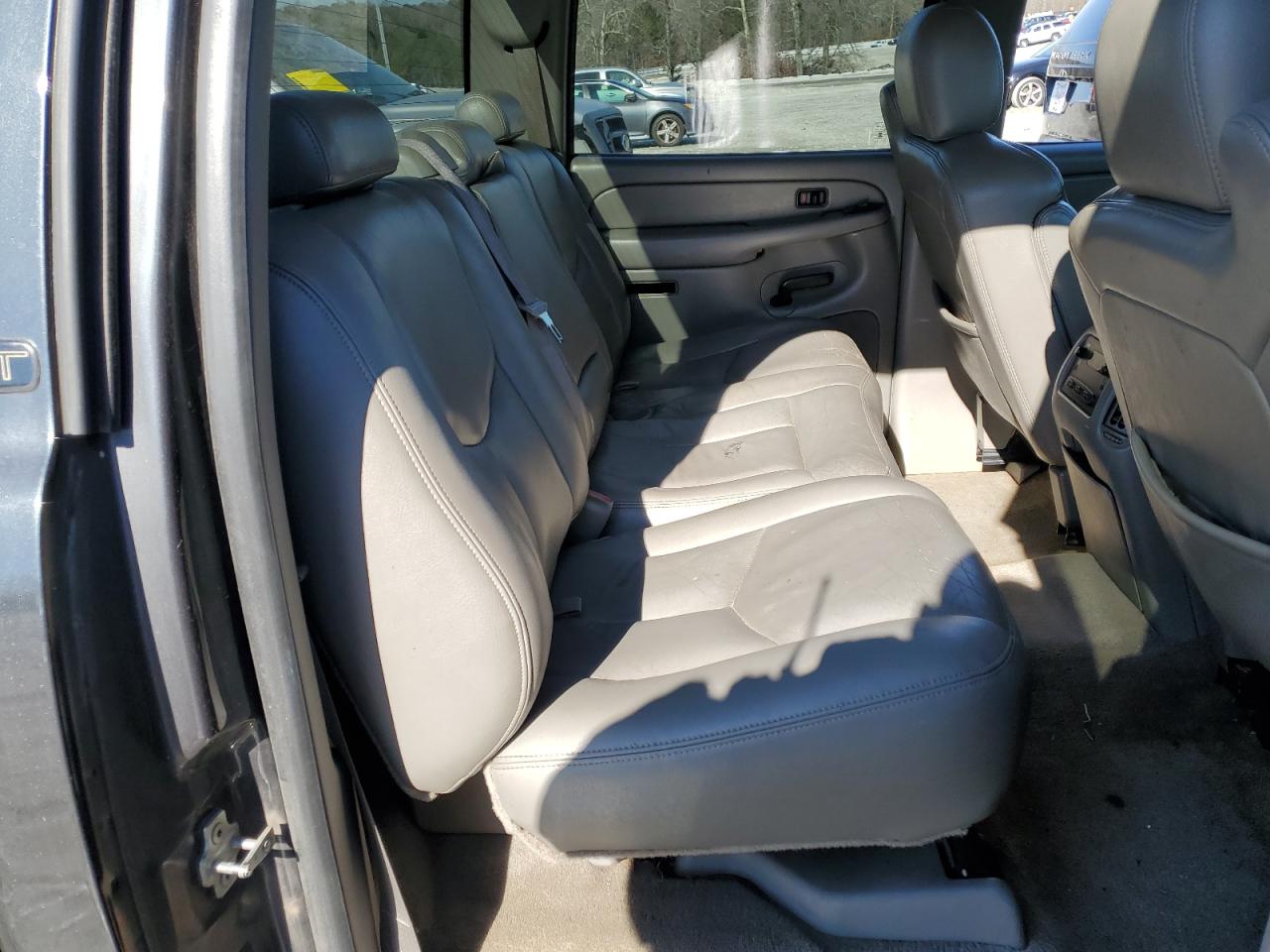 2004 Chevrolet Silverado VIN 2GCEC13T041376023 Copart auction photo, front end damage thumbnail 10