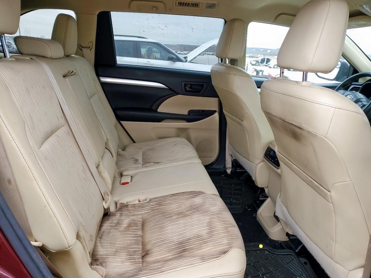 2015 Toyota Highlander VIN 5TDZKRFH3FS067023 Copart auction photo, rear end damage thumbnail 11