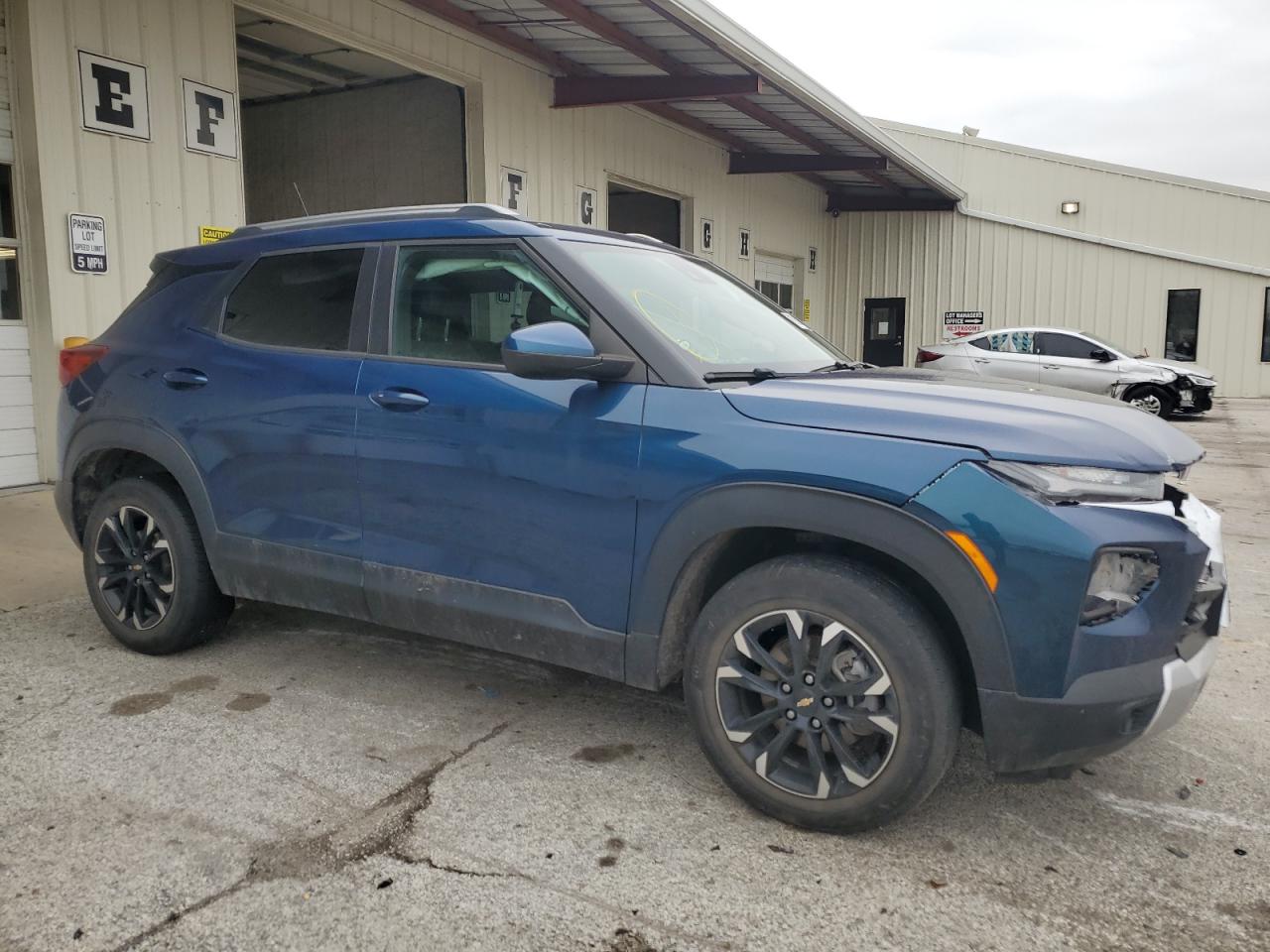 2021 Chevrolet TrailBlazer VIN KL79MRSL1MB031157 Copart auction photo, front end damage thumbnail 4