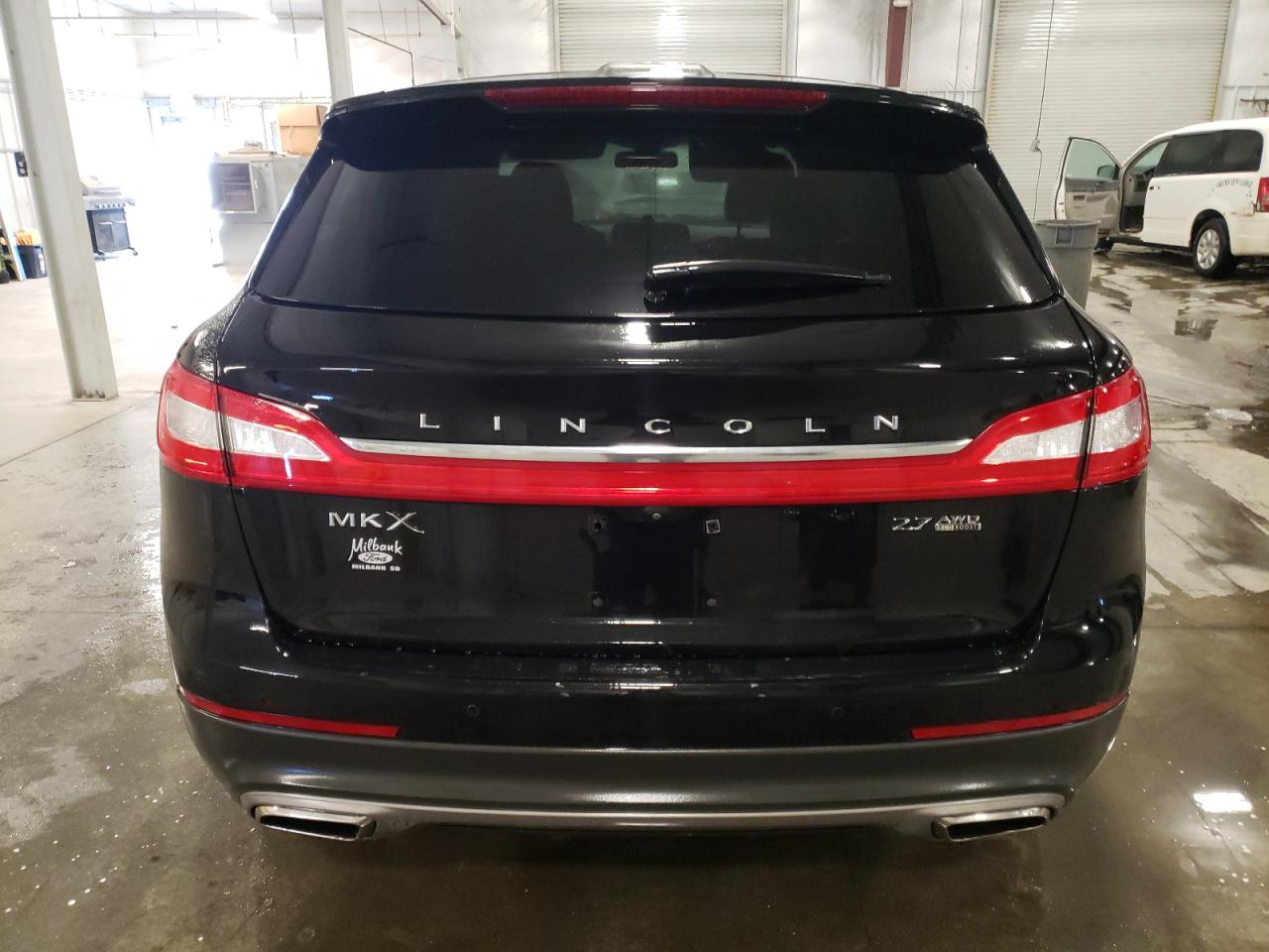 2016 Lincoln MKX VIN 2LMTJ8LP1GBL55771 Copart auction photo, front end / rear end damage thumbnail 6