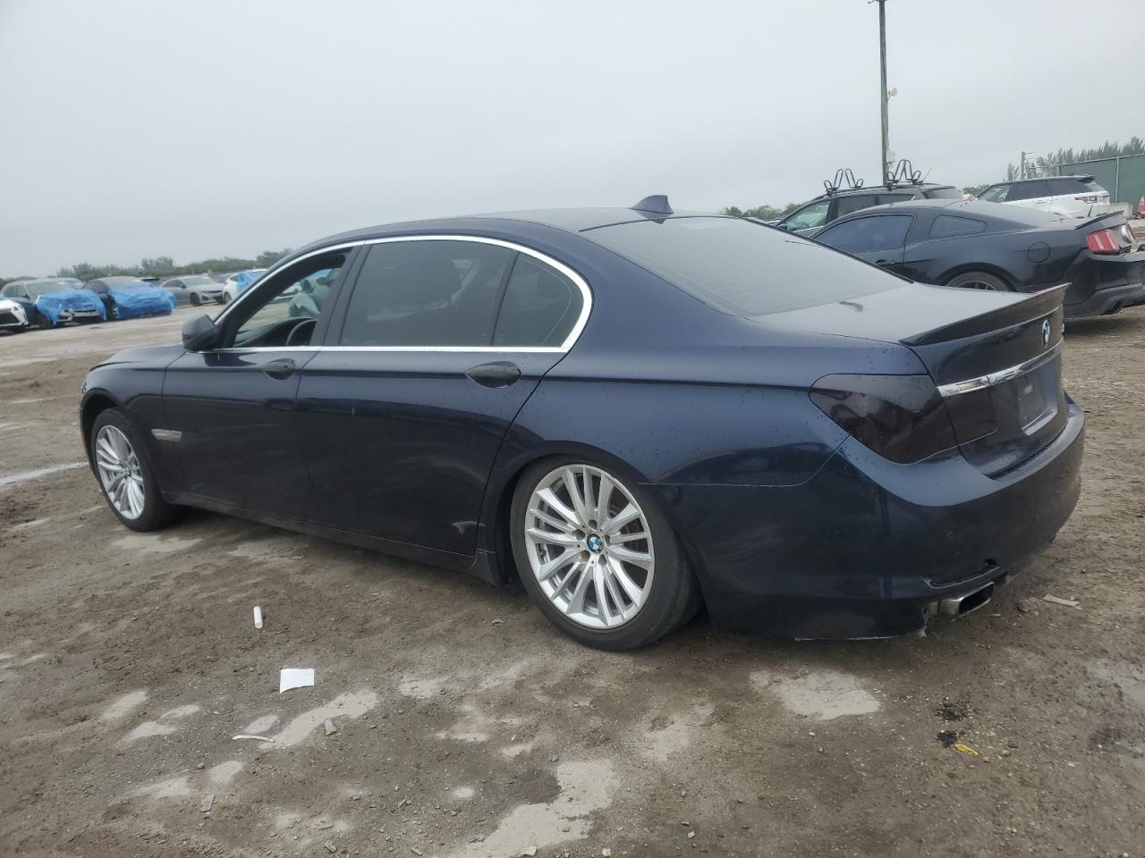 2012 BMW 7er VIN WBAKB8C55CC964442 Copart auction photo, water/flood damage thumbnail 2