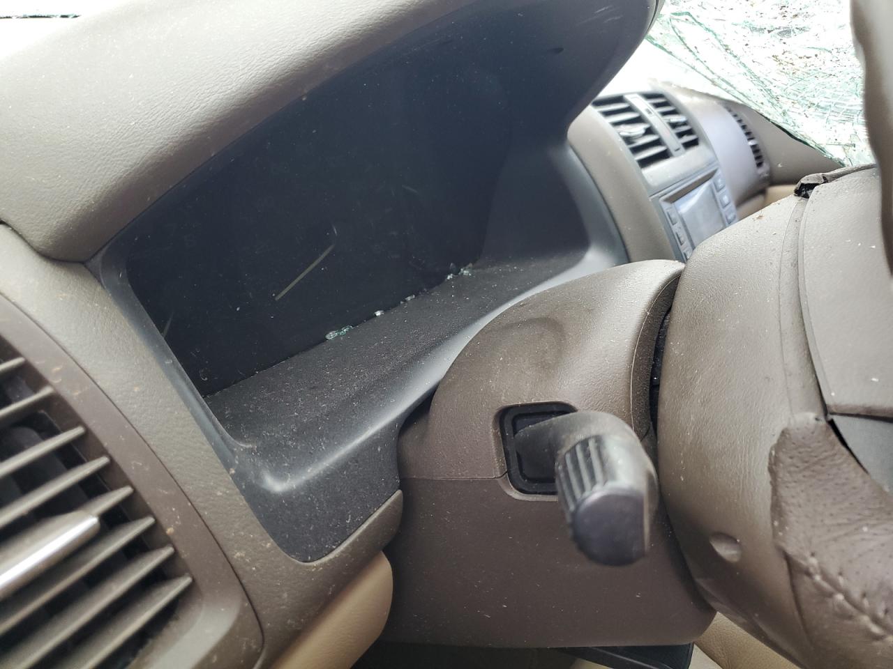 2006 Honda Accord VIN 1HGCM56836A133335 Copart auction photo, all over damage thumbnail 9