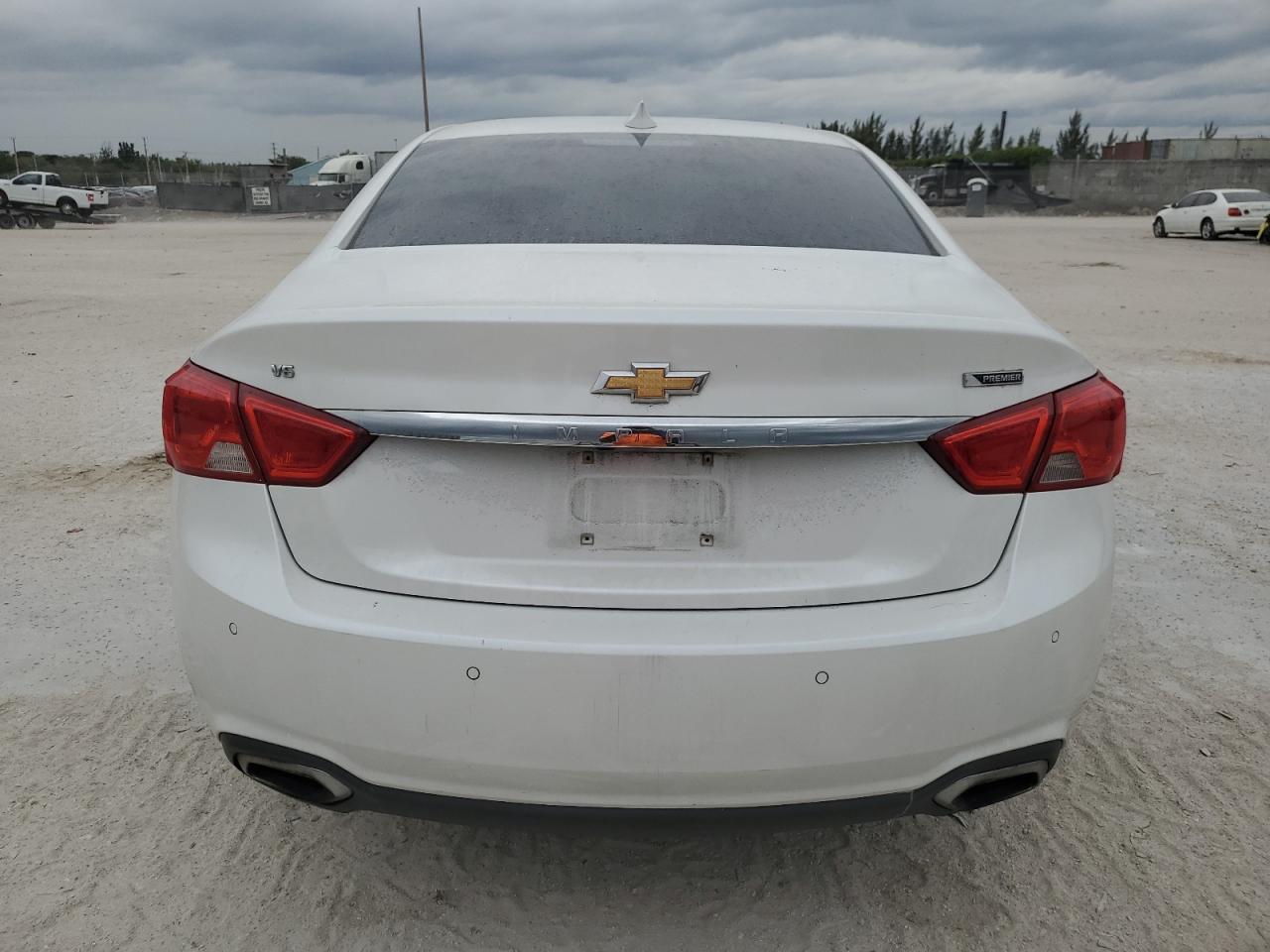 2017 Chevrolet Impala VIN 1G1145S37HU193290 Copart auction photo, side / minor dent/scratches damage thumbnail 6