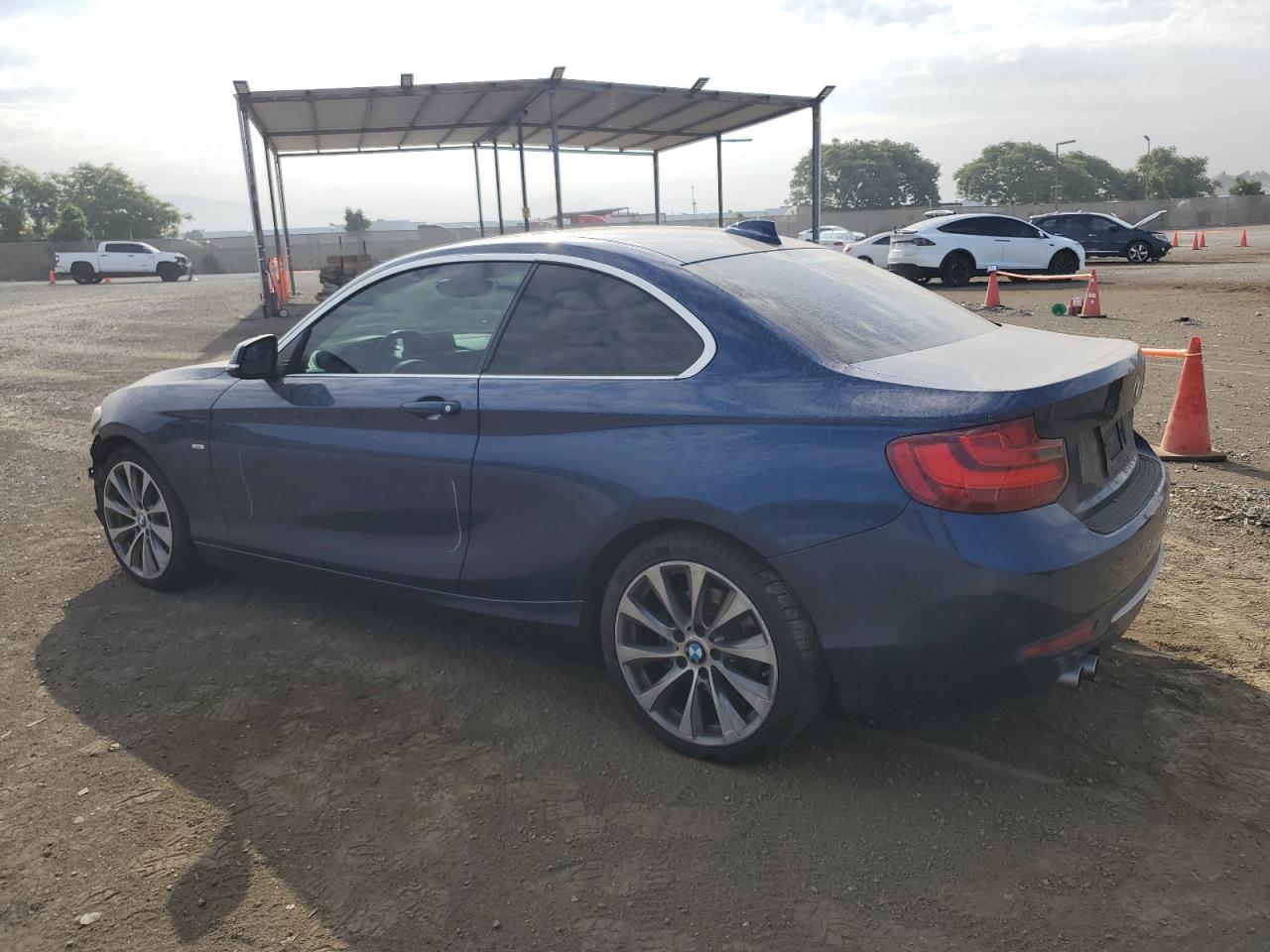 2014 BMW 2er VIN WBA1F5C55EV255662 Copart auction photo, all over damage thumbnail 2