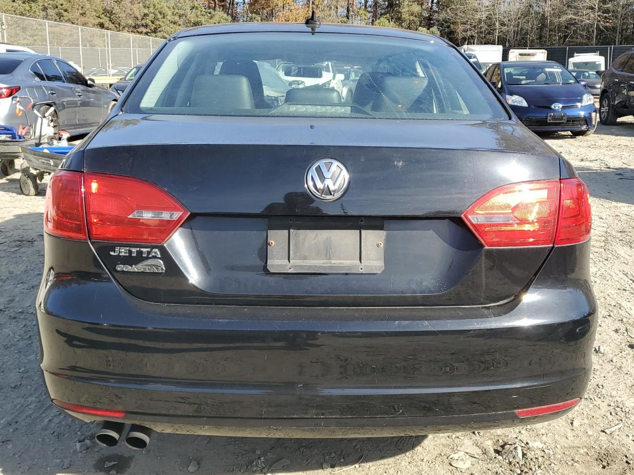 2014 Volkswagen Jetta VIN 3VWD17AJ7EM365646 Copart auction photo, mechanical / side damage thumbnail 6