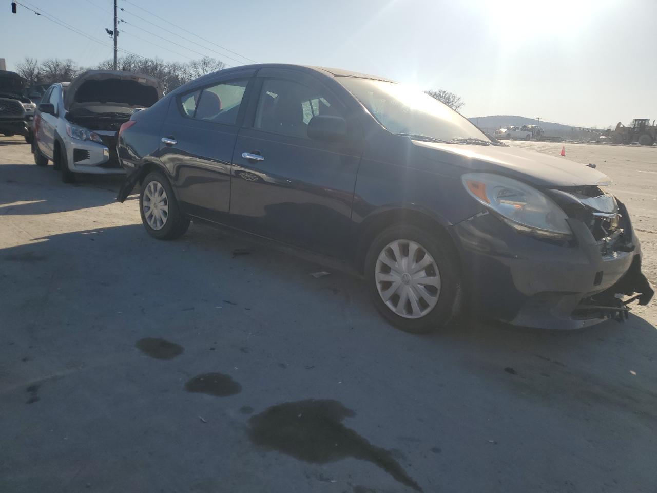 2013 Nissan Versa VIN 3N1CN7APXDL872698 Copart auction photo, front end / rear end damage thumbnail 4