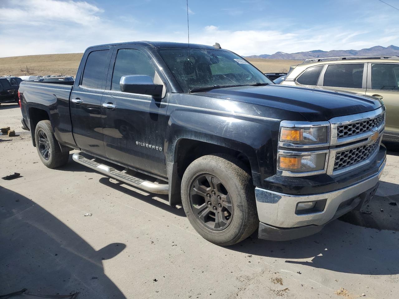 2014 Chevrolet Silverado VIN 1GCRCREC8EZ339002 Copart auction photo, minor dent/scratches damage thumbnail 4