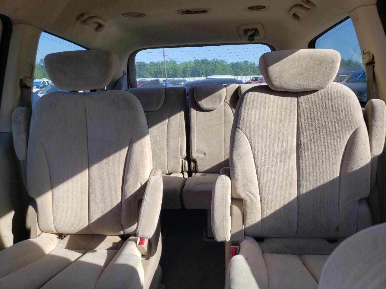 2008 KIA Sedona VIN KNDMB233X86246592 Copart auction photo, burn damage thumbnail 10