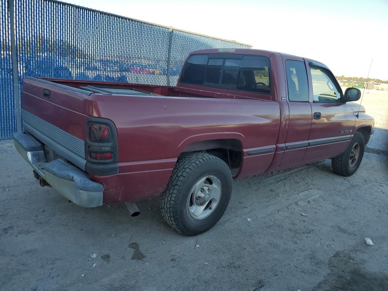 1999 Dodge RAM VIN 1B7HC13Z5XJ517230 Copart auction photo, water/flood damage thumbnail 3