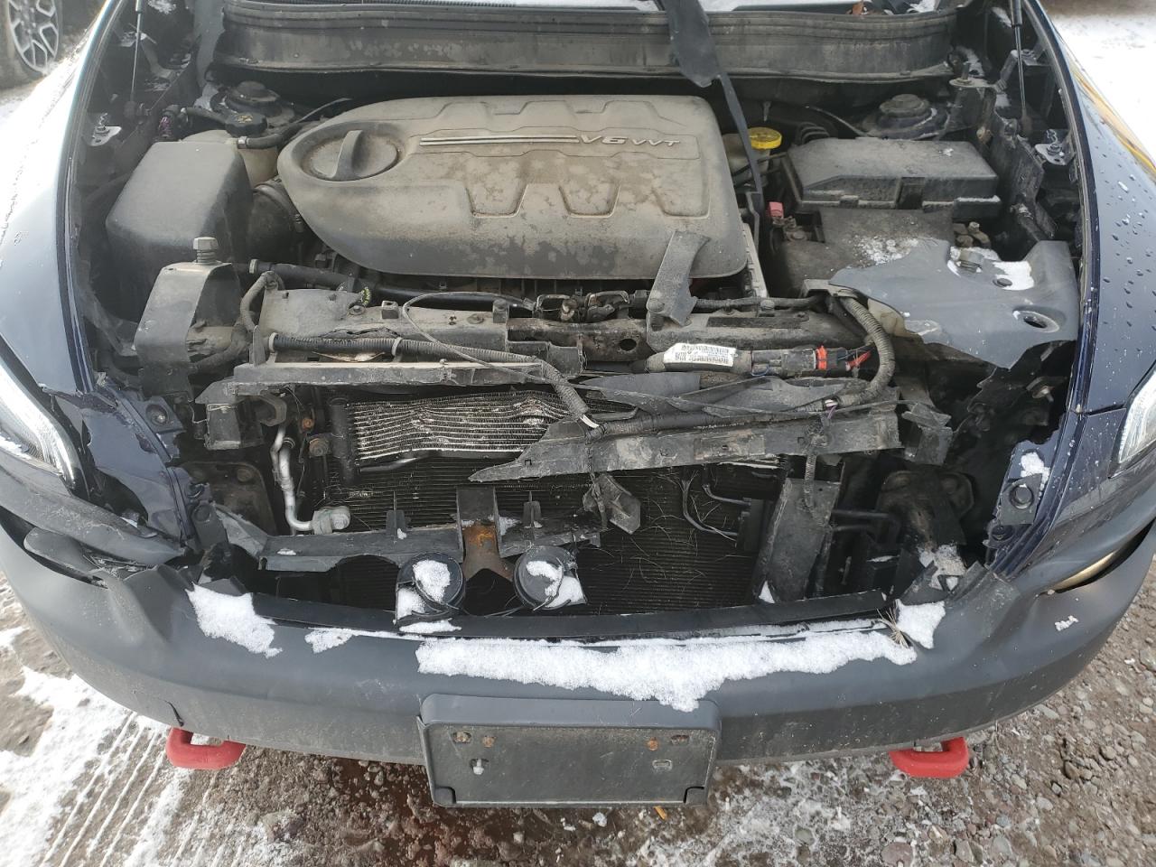 2015 Jeep Cherokee VIN 1C4PJMBS9FW619333 Copart auction photo, front end / minor dent/scratches damage thumbnail 12