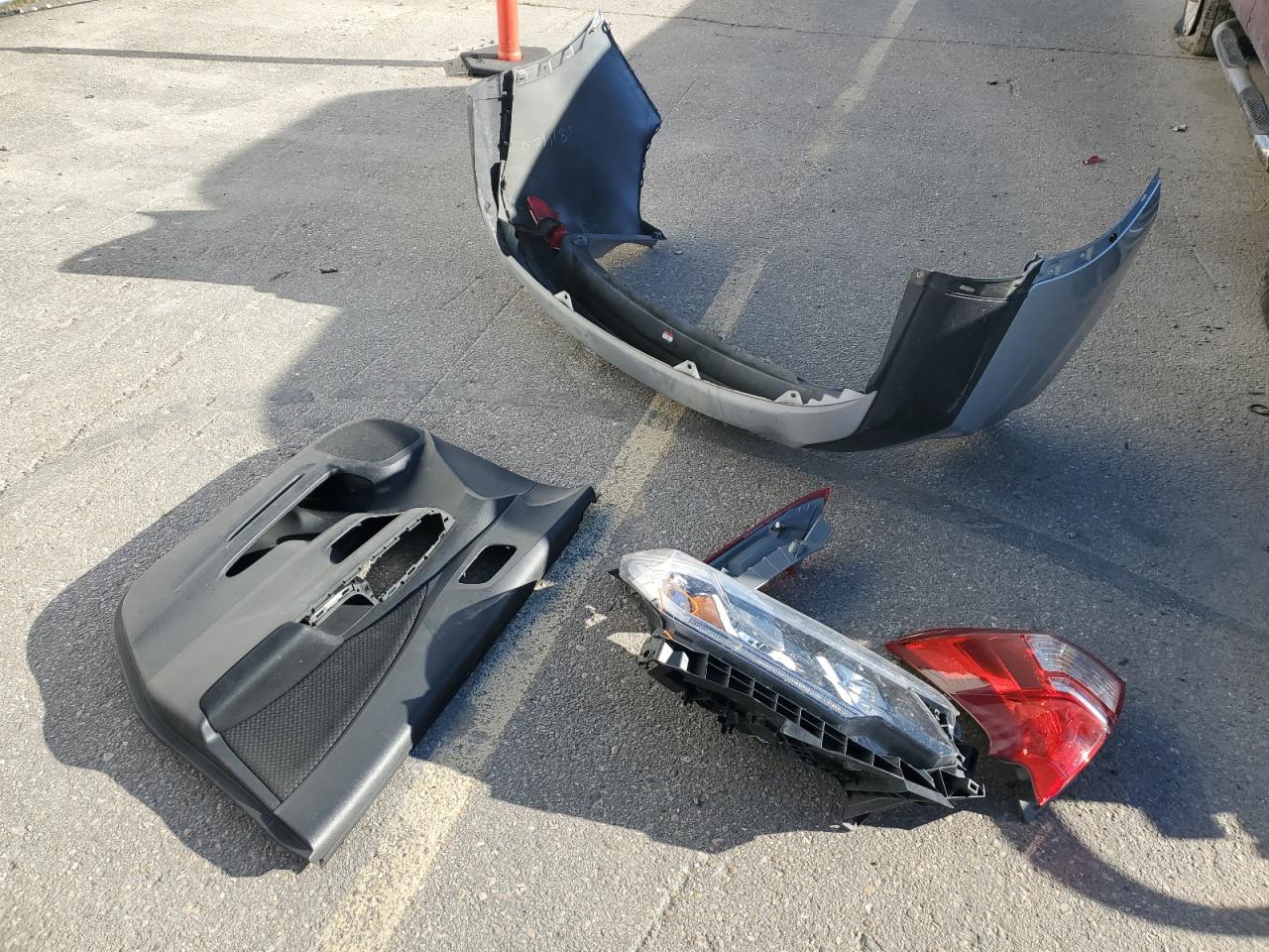 2015 Honda CR-V VIN 2HKRM4H55FH678211 Copart auction photo, front end / rear end damage thumbnail 13