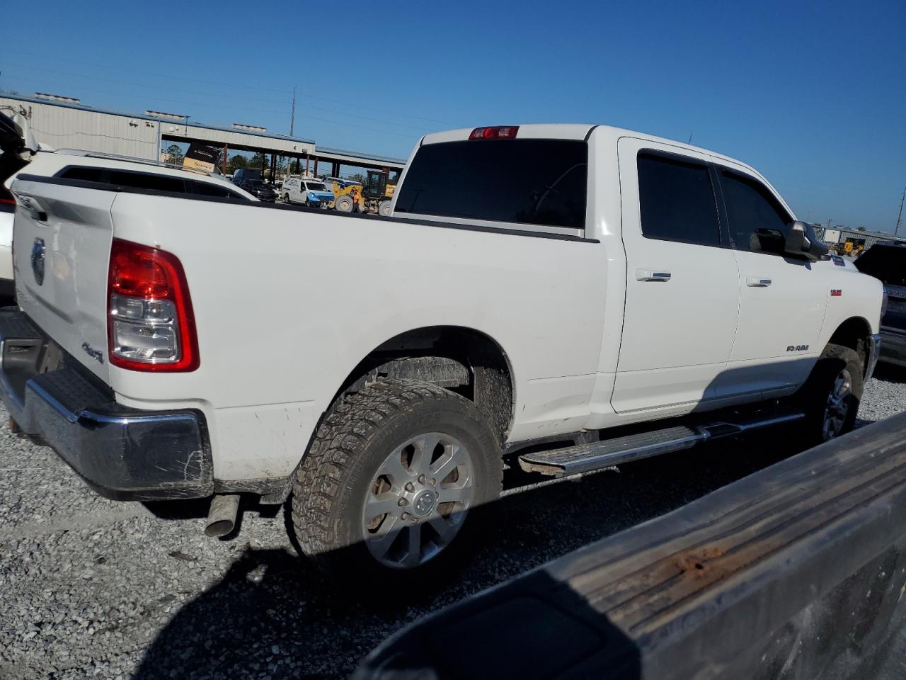 2019 RAM 2500 VIN 3C6UR5DJ9KG708891 Copart auction photo, mechanical damage thumbnail 3