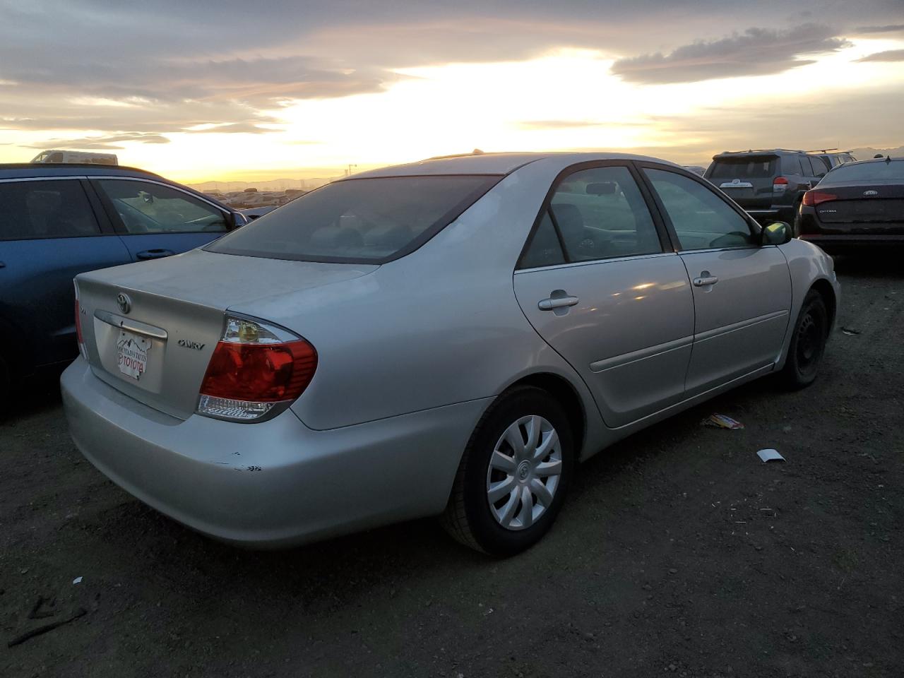 2006 Toyota Camry VIN 4T1BE32K46U643703 Copart auction photo, vandalism / mechanical damage thumbnail 3