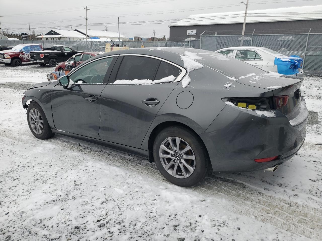 2022 Mazda 3 VIN 3MZBPAB72NM306817 Copart auction photo, front end / rear end damage thumbnail 2