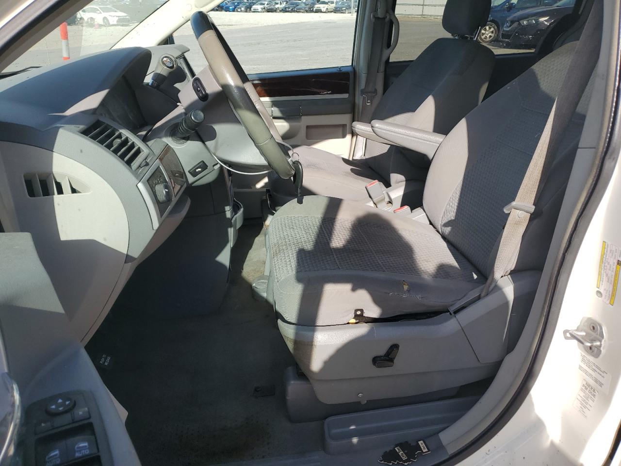 2010 Chrysler Town & Country VIN 2A4RR5D19AR463477 Copart auction photo, front end damage thumbnail 7