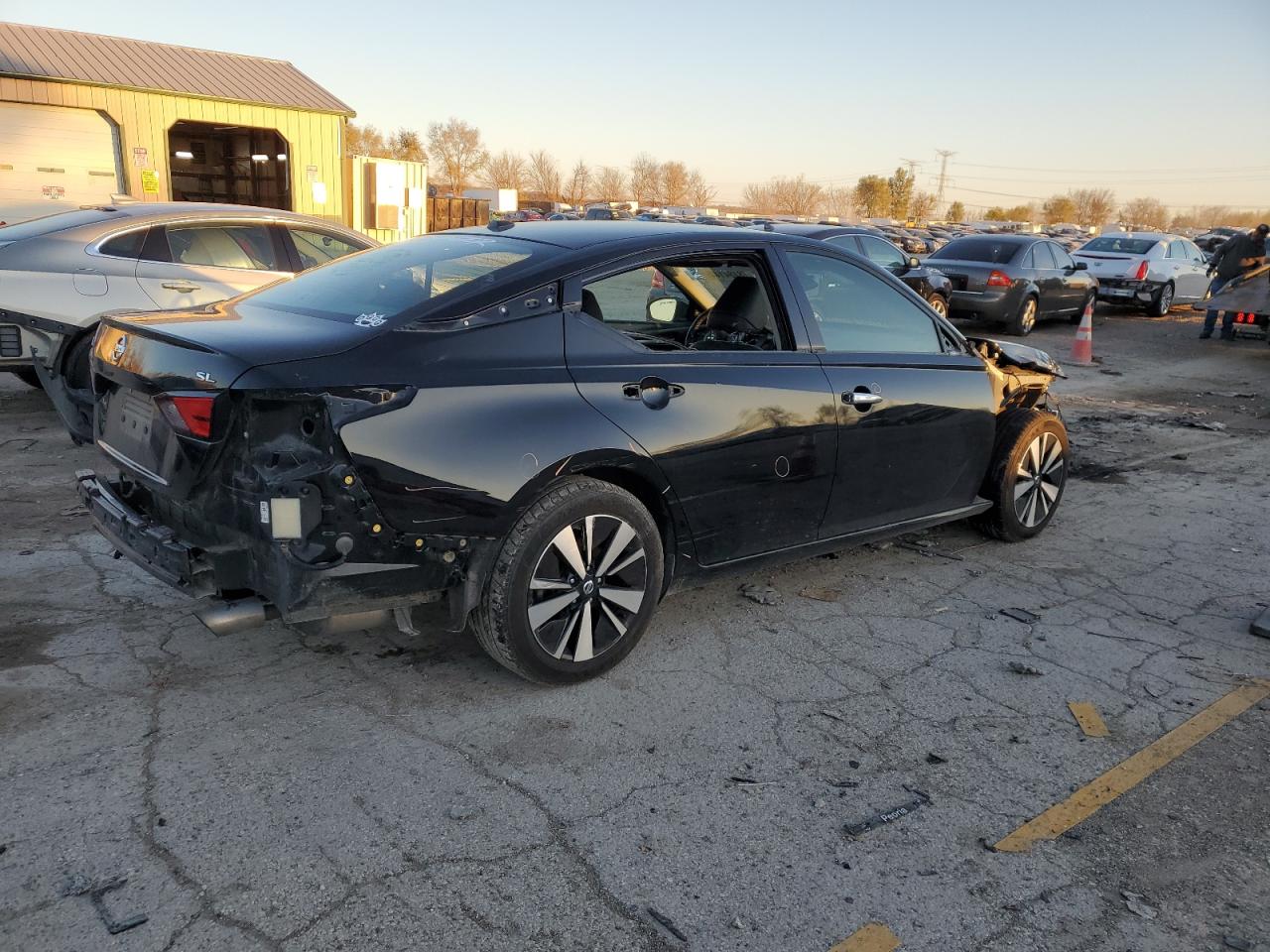 2020 Nissan Altima VIN 1N4BL4EV9LC143050 Copart auction photo, front end / rear end damage thumbnail 3