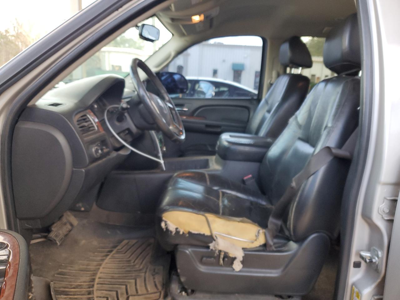 2007 GMC Yukon VIN 1GKFC13JX7R135850 Copart auction photo, front end / undercarriage damage thumbnail 7