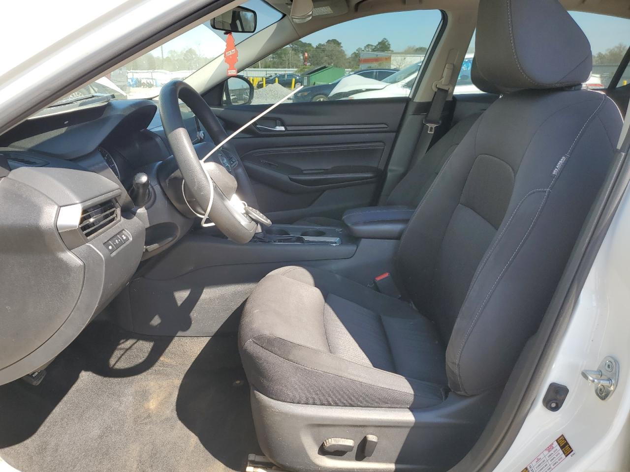 2020 Nissan Altima VIN 1N4BL4BV6LC191237 Copart auction photo, water/flood / minor dent/scratches damage thumbnail 7