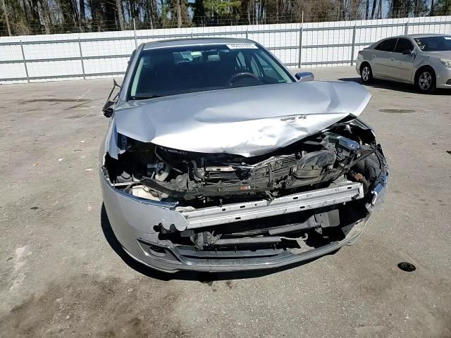 2011 Lincoln MKZ VIN 3LNHL2GC8BR773853 Copart auction photo, front end / side damage thumbnail 10