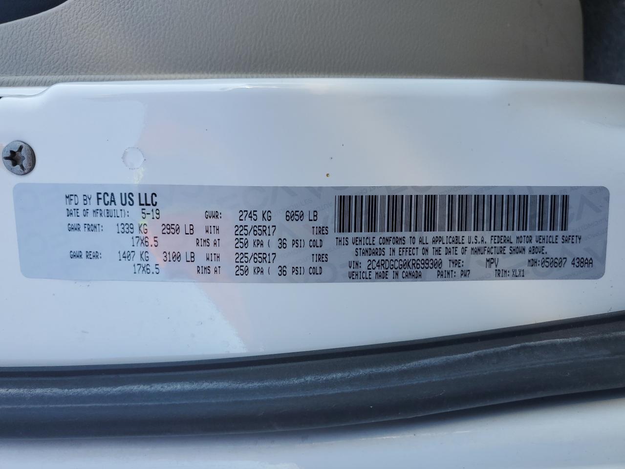 2019 Dodge Caravan VIN 2C4RDGCG0KR699300 Copart auction photo, front end damage thumbnail 14