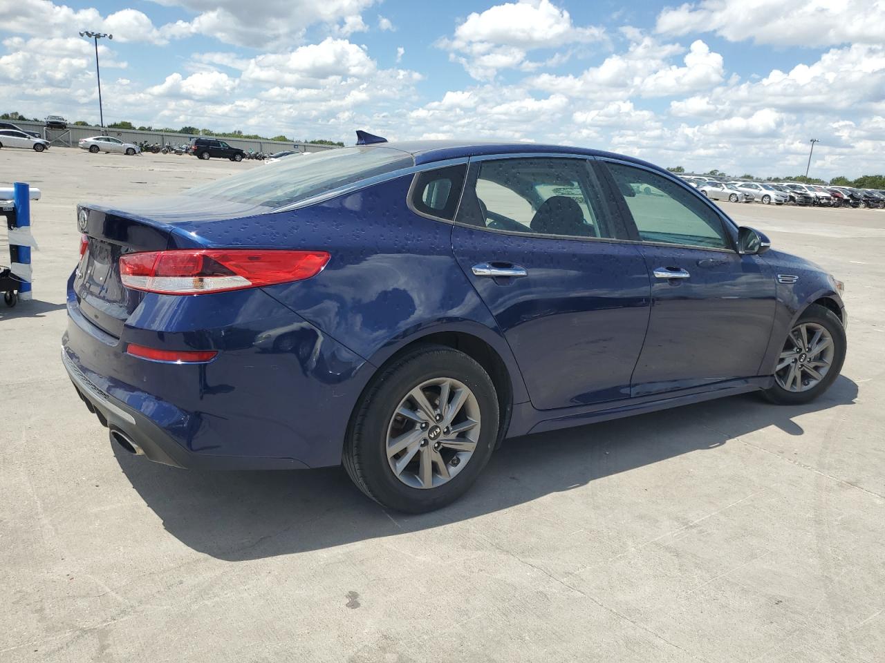 2020 KIA Optima VIN 5XXGT4L31LG386708 Copart auction photo, front end / side damage thumbnail 3