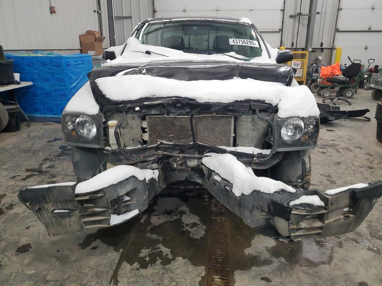 2006 Dodge Dakota VIN 1D7HW48N06S510568 Copart auction photo, front end / hail damage thumbnail 5