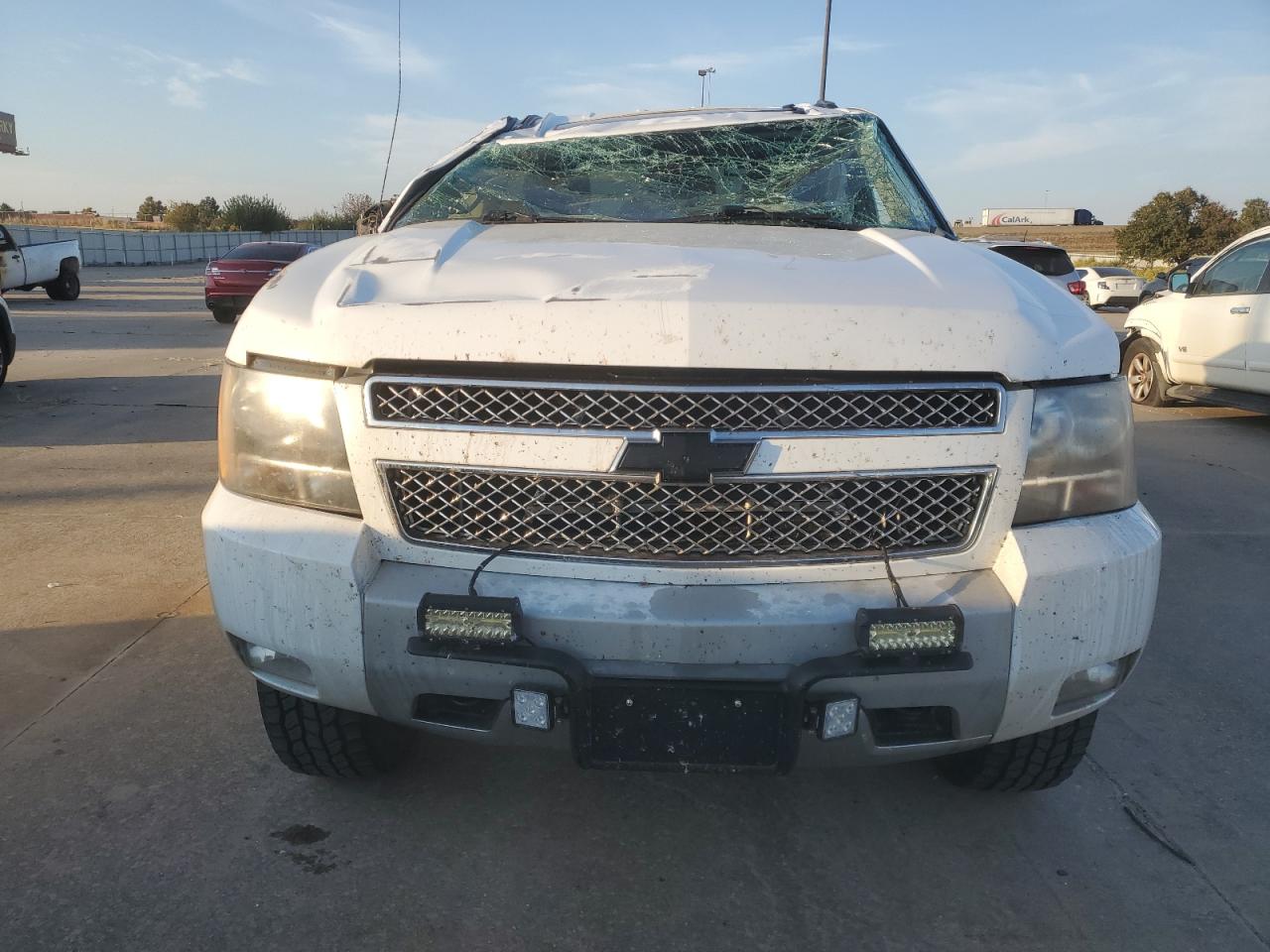 2011 Chevrolet Avalanche VIN 3GNTKFE33BG105408 Copart auction photo, rollover / mechanical damage thumbnail 5