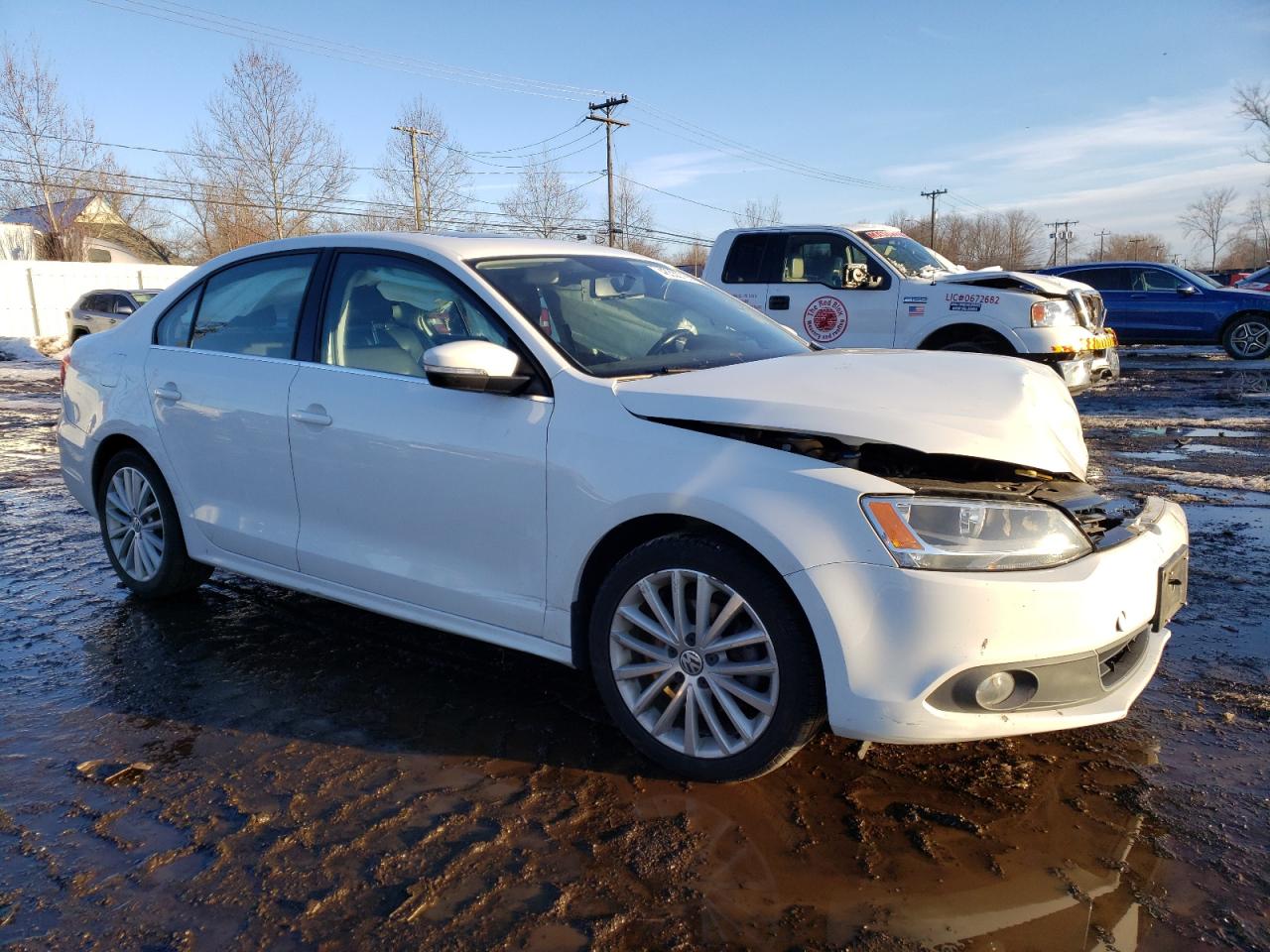 2014 Volkswagen Jetta VIN 3VWLL7AJXEM445688 Copart auction photo, front end / minor dent/scratches damage thumbnail 4