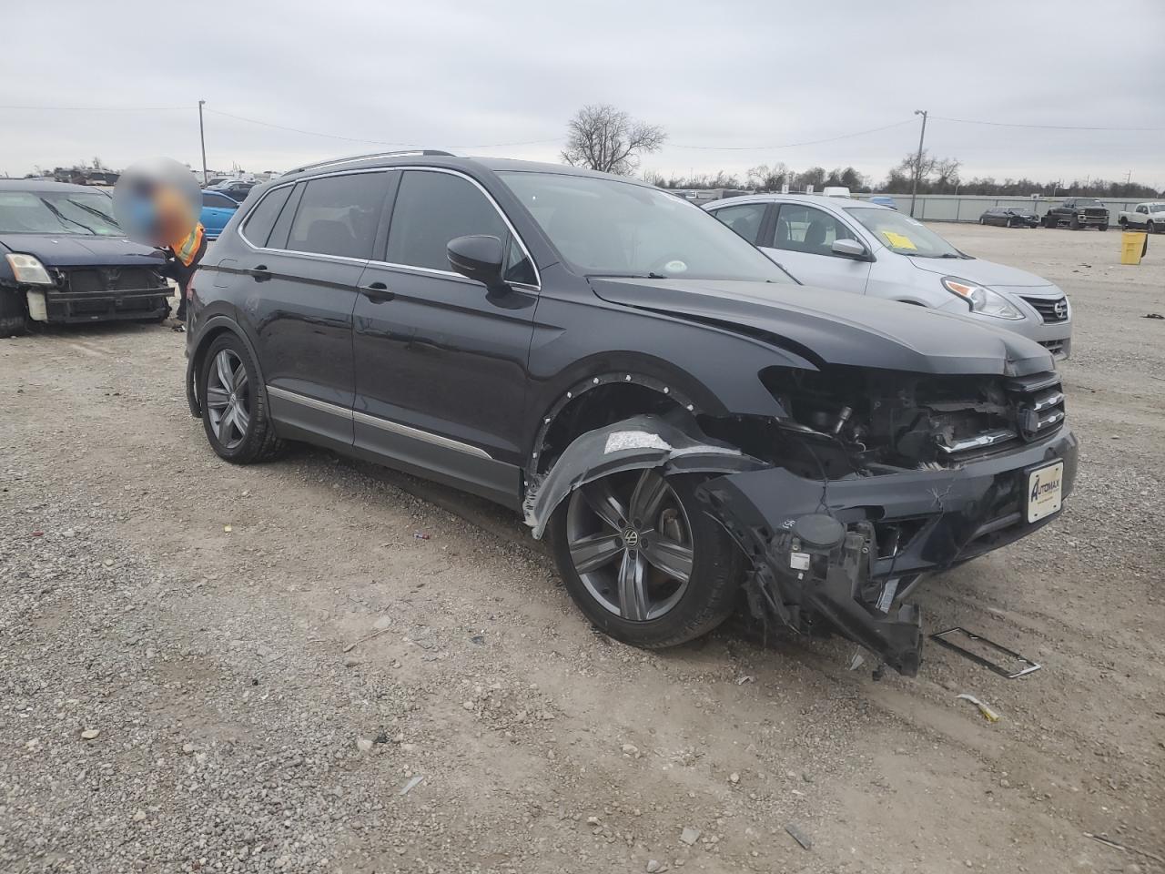 2020 Volkswagen Tiguan VIN 3VV3B7AXXLM008184 Copart auction photo, all over damage thumbnail 4