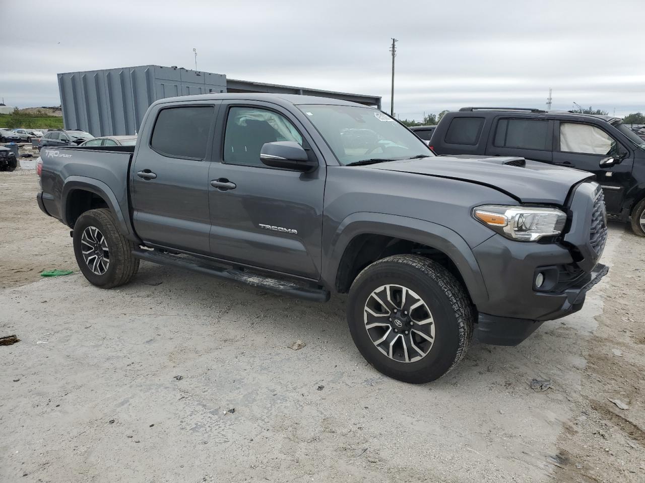 2020 Toyota Tacoma VIN 3TYAZ5CN8LT001840 Copart auction photo, front end / minor dent/scratches damage thumbnail 4