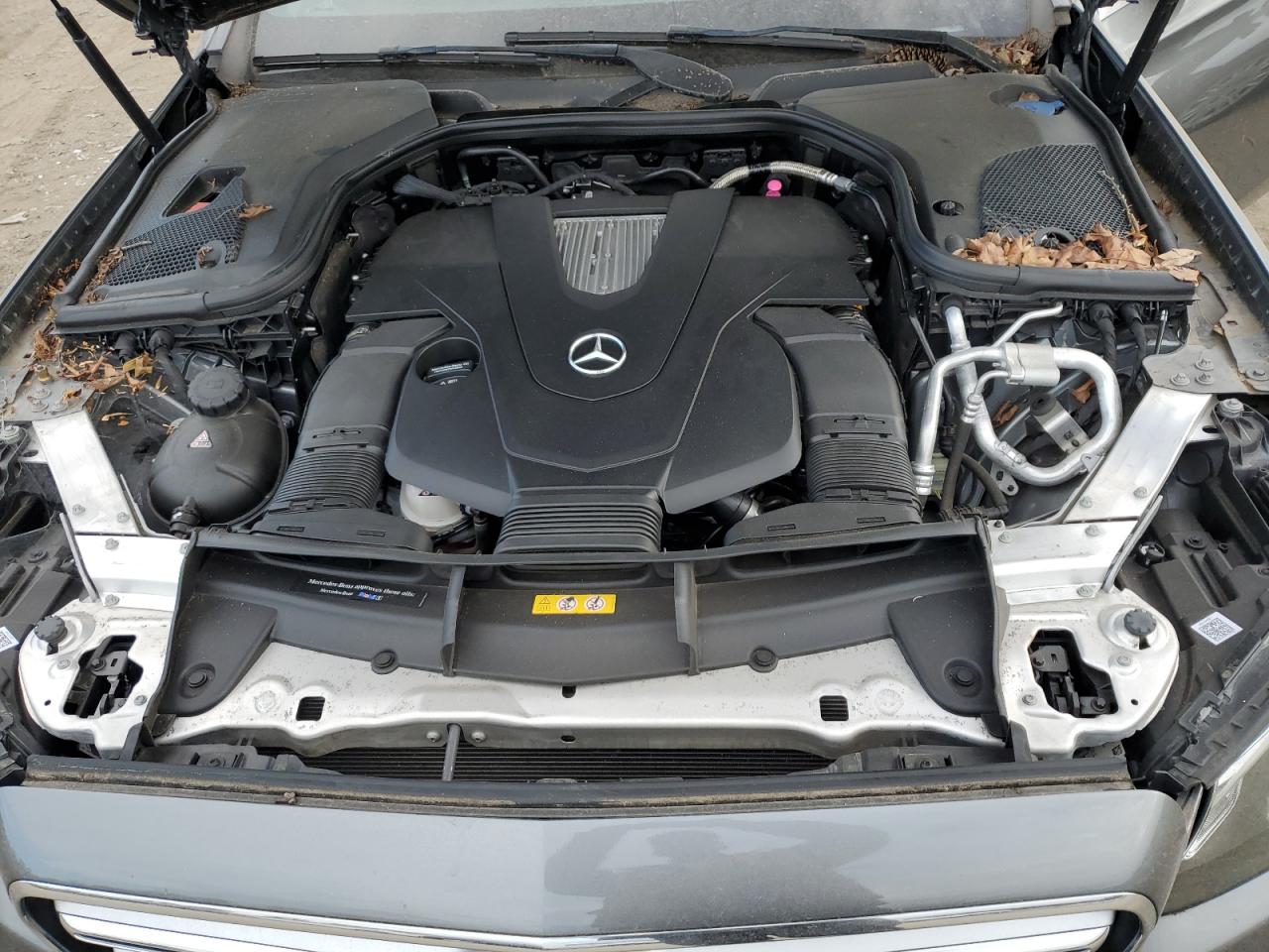 2019 Mercedes-Benz E-klasse VIN WDDZF6JB4KA520746 Copart auction photo, water/flood / minor dent/scratches damage thumbnail 11