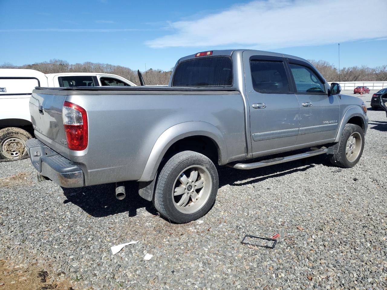 2006 Toyota Tundra VIN 5TBET34156S525314 Copart auction photo, front end / minor dent/scratches damage thumbnail 3
