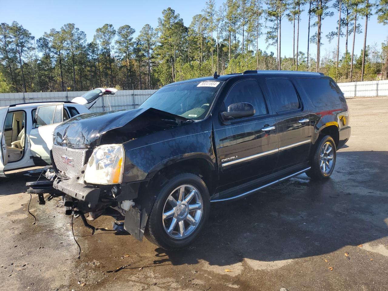 2011 GMC Yukon VIN 1GKS1MEF6BR218814