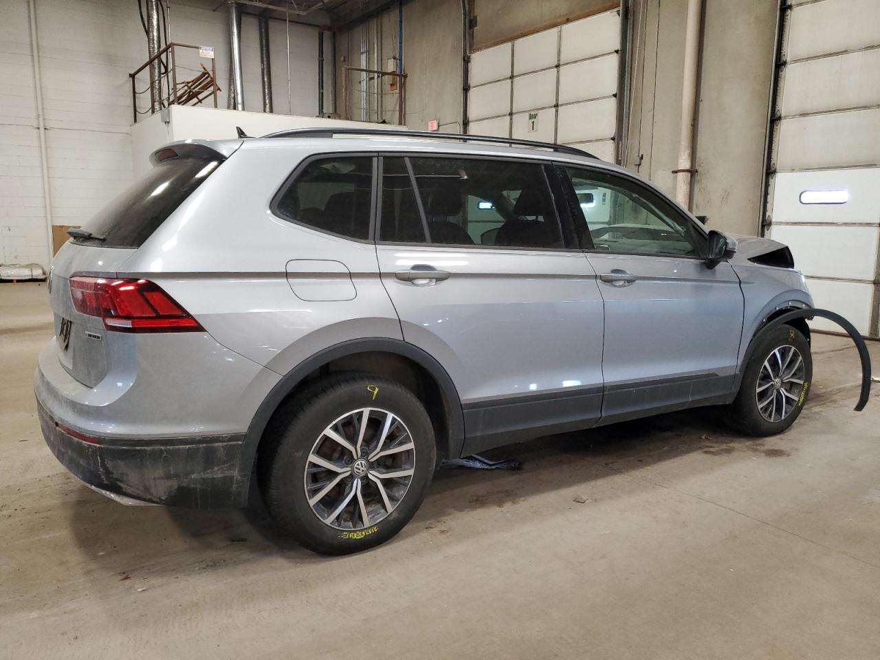 2021 Volkswagen Tiguan VIN 3VV0B7AX1MM019479 Copart auction photo, front end / undercarriage damage thumbnail 3