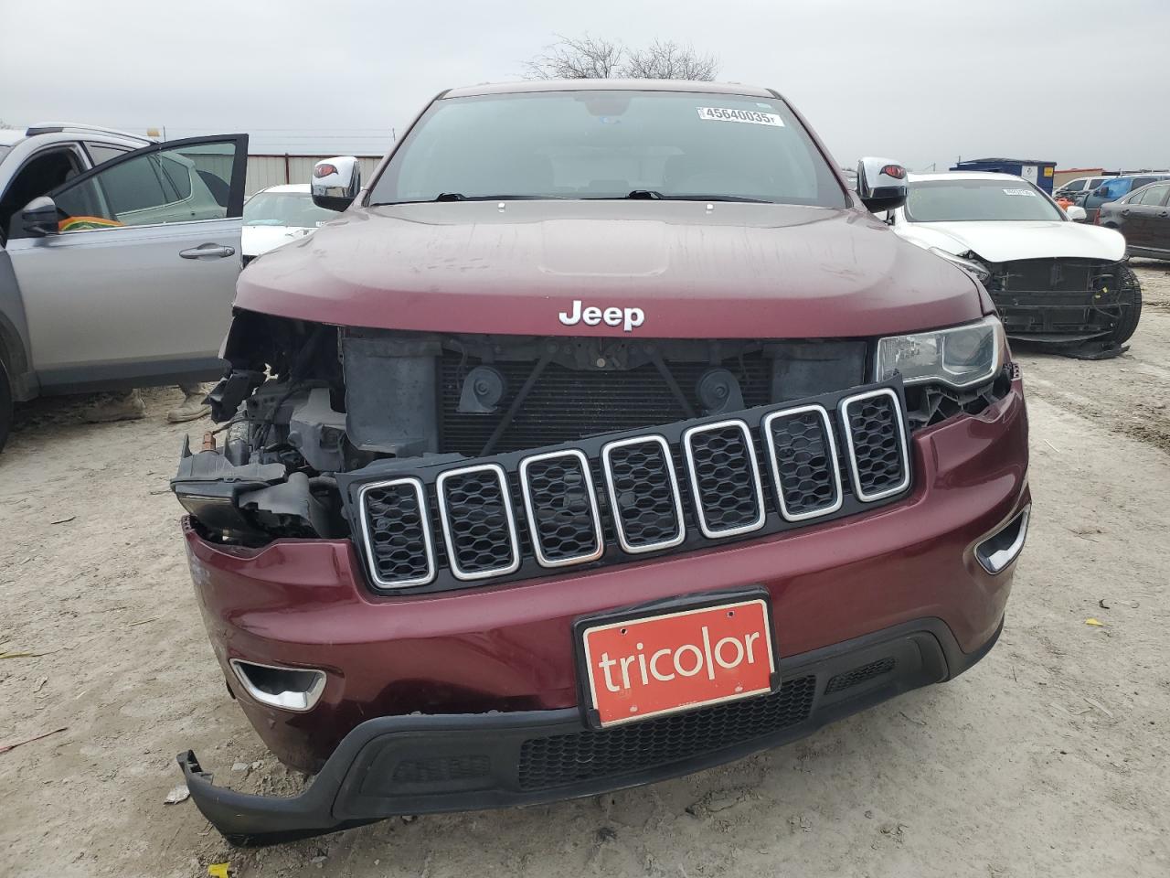 2018 Jeep Grand Cherokee VIN 1C4RJEAG0JC111046 Copart auction photo, front end damage thumbnail 5