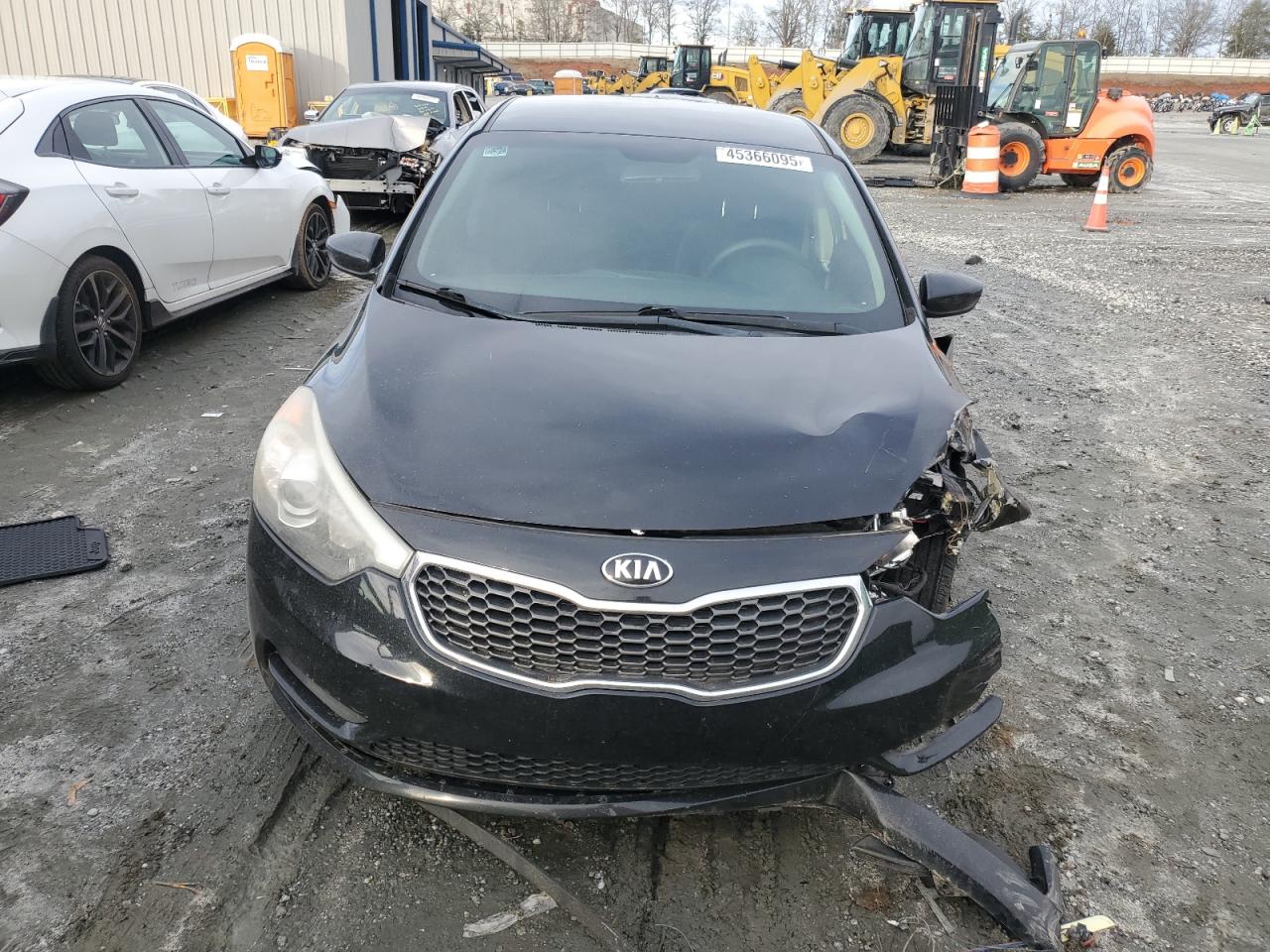 2016 KIA Forte VIN KNAFK4A60G5619738 Copart auction photo, front end damage thumbnail 5