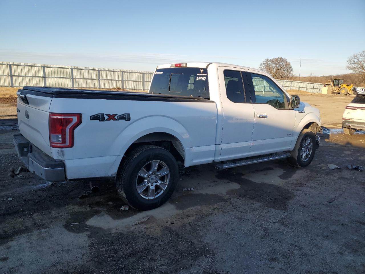 2015 Ford F-150 VIN 1FTEX1EP5FKE50219 Copart auction photo, front end / side damage thumbnail 3