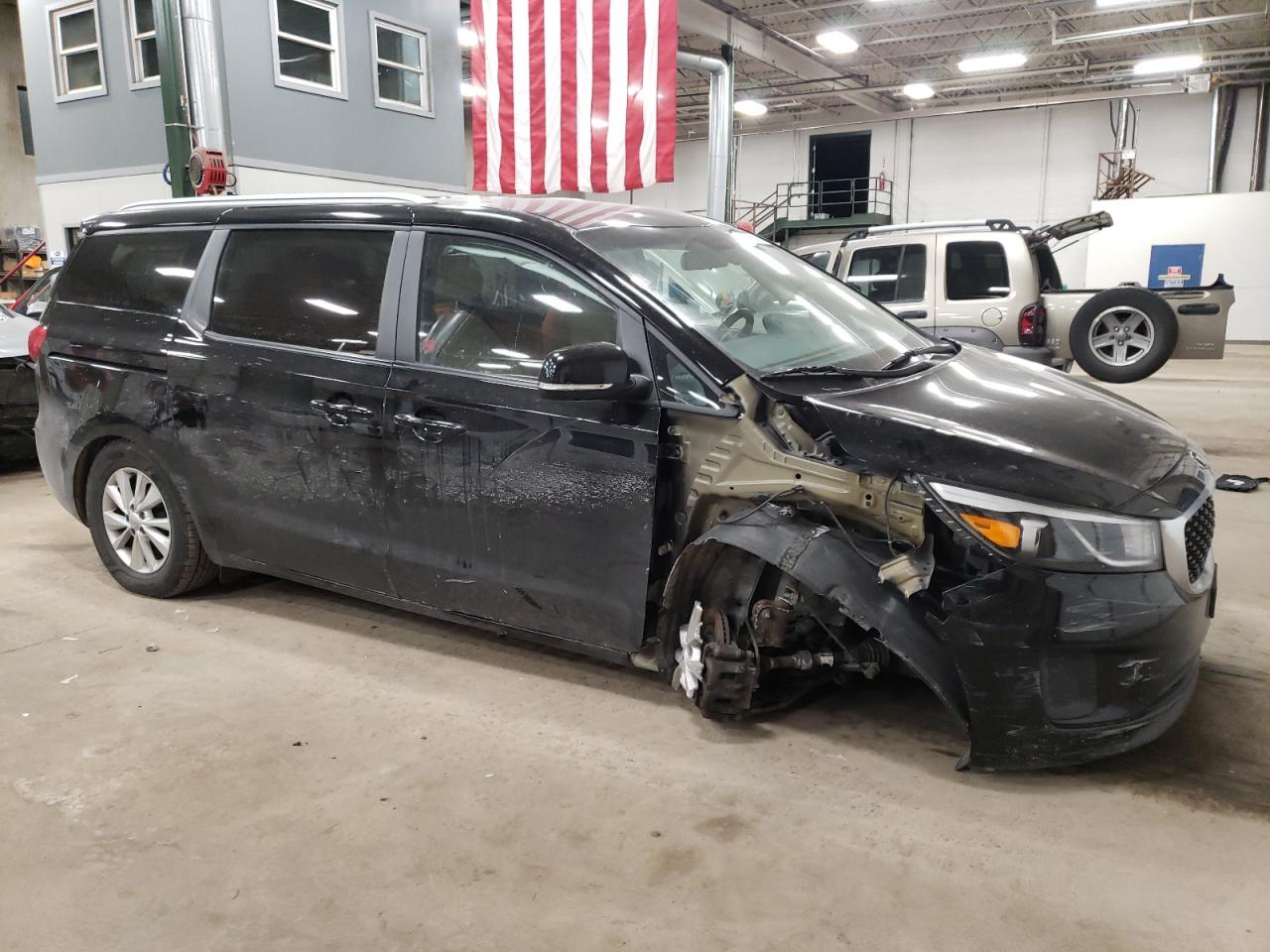 2015 KIA Sedona VIN KNDMB5C13F6049227 Copart auction photo, front end / side damage thumbnail 4