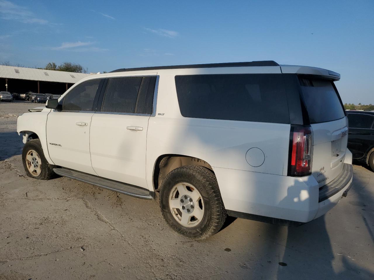 2016 GMC Yukon VIN 1GKS1GKC5GR295967 Copart auction photo, water/flood / front end damage thumbnail 2