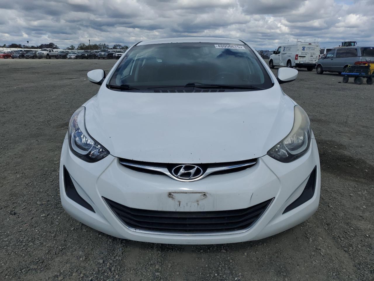 2015 Hyundai Elantra VIN 5NPDH4AE8FH633868 Copart auction photo, vandalism damage thumbnail 5