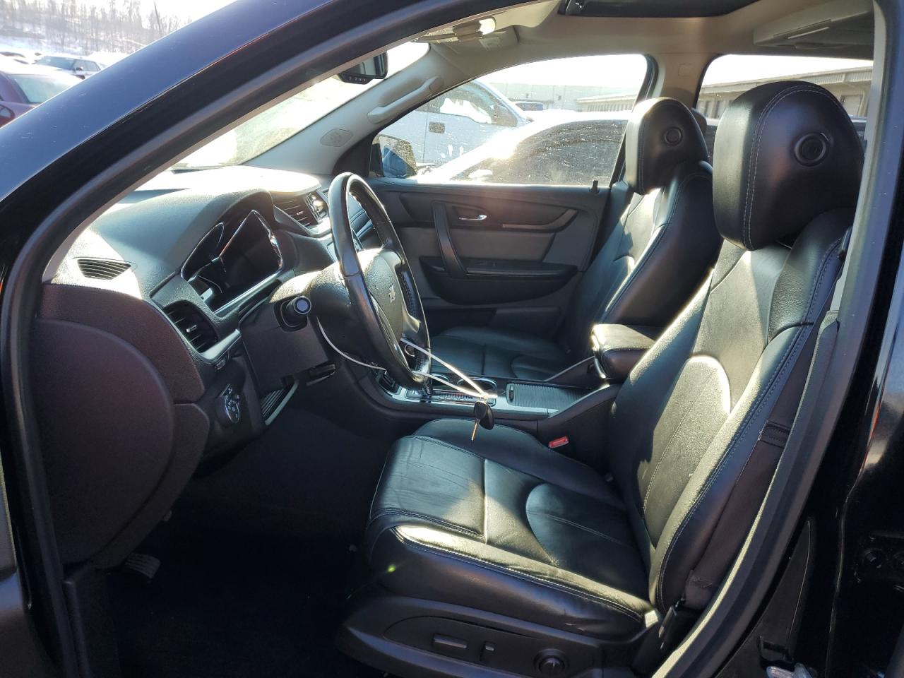 2017 Chevrolet Traverse VIN 1GNKVHKD5HJ108328 Copart auction photo, front end / side damage thumbnail 7