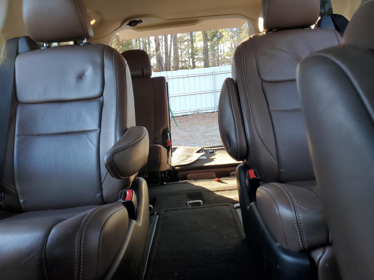 2015 Toyota Sienna VIN 5TDYK3DC6FS584140 Copart auction photo, front end / side damage thumbnail 10