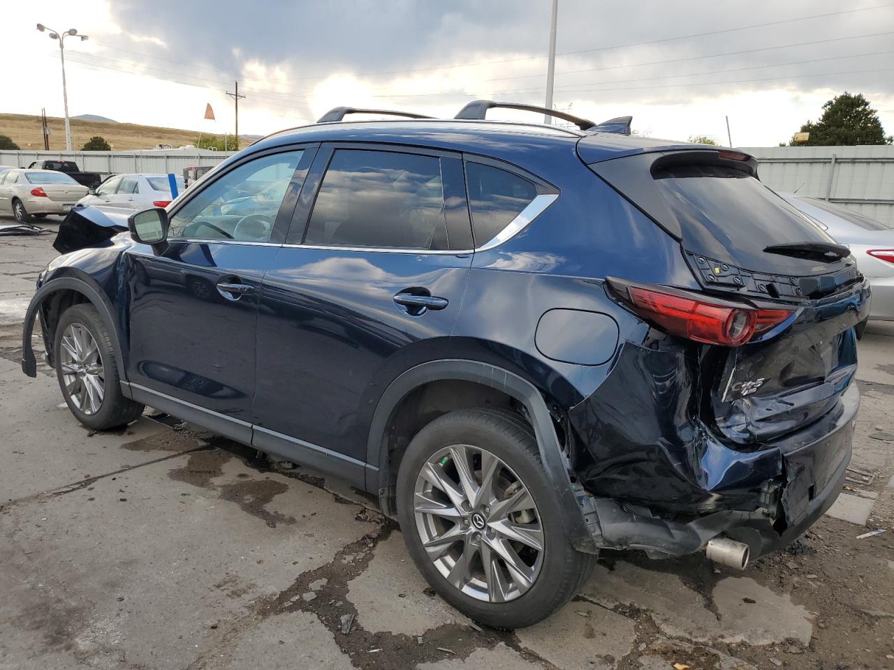 2021 Mazda CX-5 VIN JM3KFBDM2M0413082 Copart auction photo, front end / rear end damage thumbnail 2
