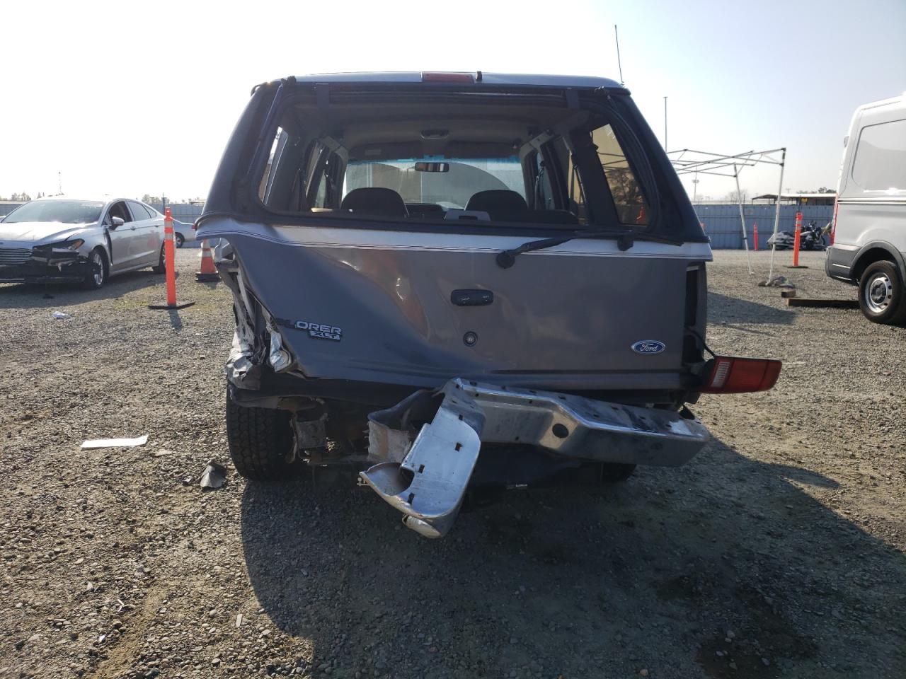 1992 Ford Explorer VIN 1FMDU34X5NUA51391 Copart auction photo, rear end / side damage thumbnail 6
