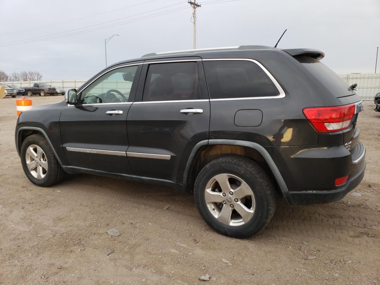 2011 Jeep Grand Cherokee VIN 1J4RR5GG2BC710610 Copart auction photo, top/roof / front end damage thumbnail 2