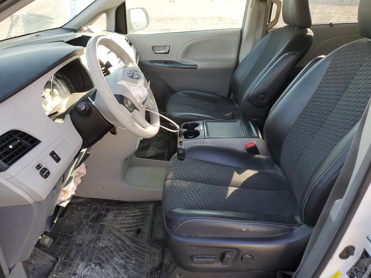 2013 Toyota Sienna VIN 5TDXK3DC1DS353803 Copart auction photo, front end / rear end damage thumbnail 7