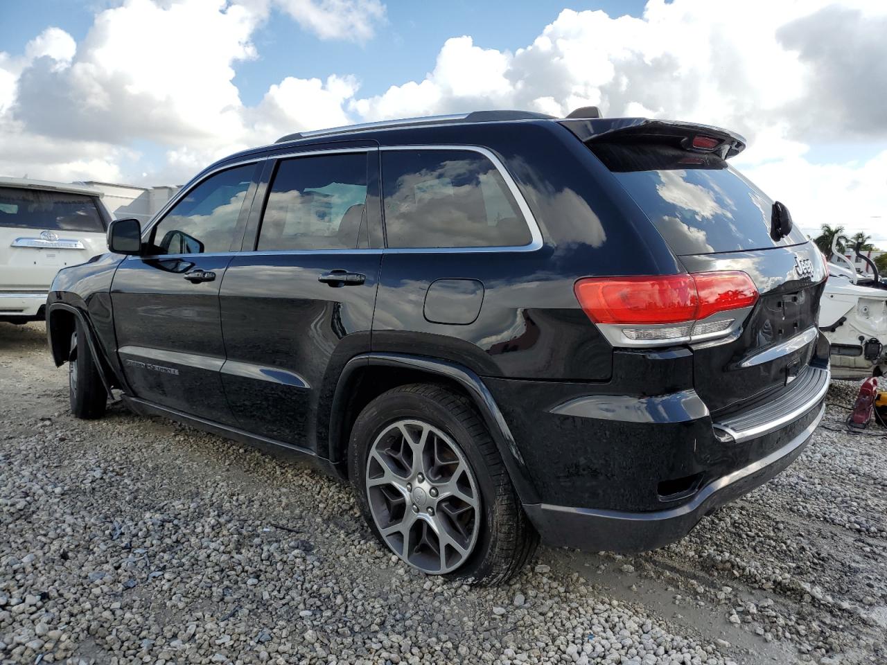 2018 Jeep Grand Cherokee VIN 1C4RJEBG9JC125509 Copart auction photo, all over damage thumbnail 2