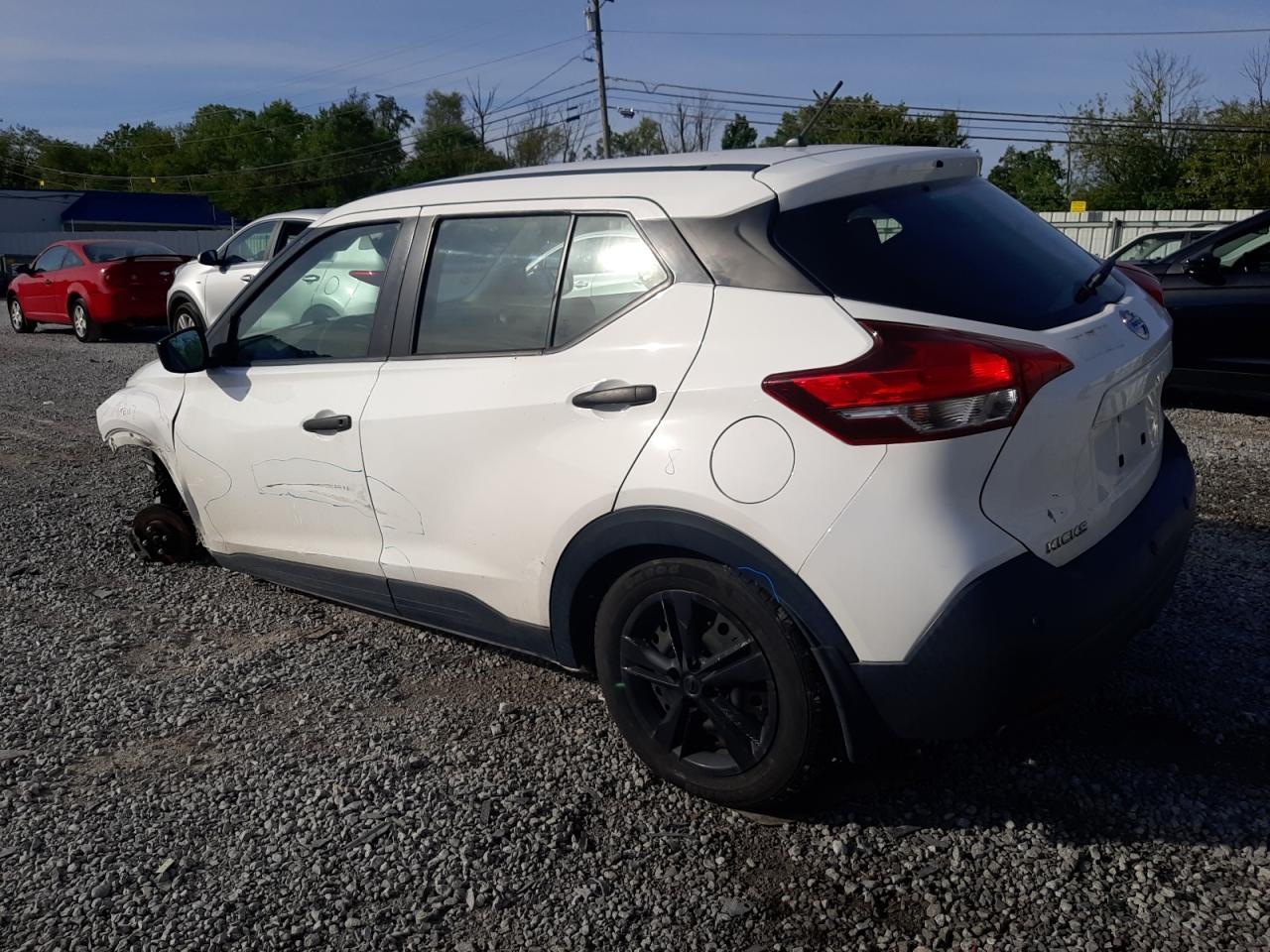 2020 Nissan Kicks VIN 3N1CP5BV9LL558759 Copart auction photo, front end / side damage thumbnail 2