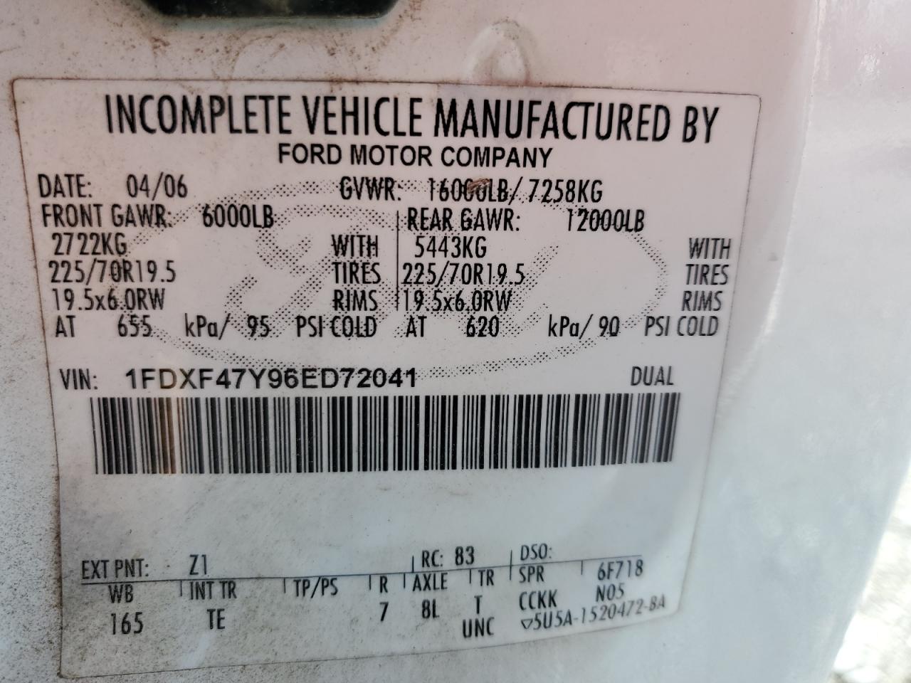 2006 Ford F450 VIN 1FDXF47Y96ED72041 Copart auction photo, front end damage thumbnail 13